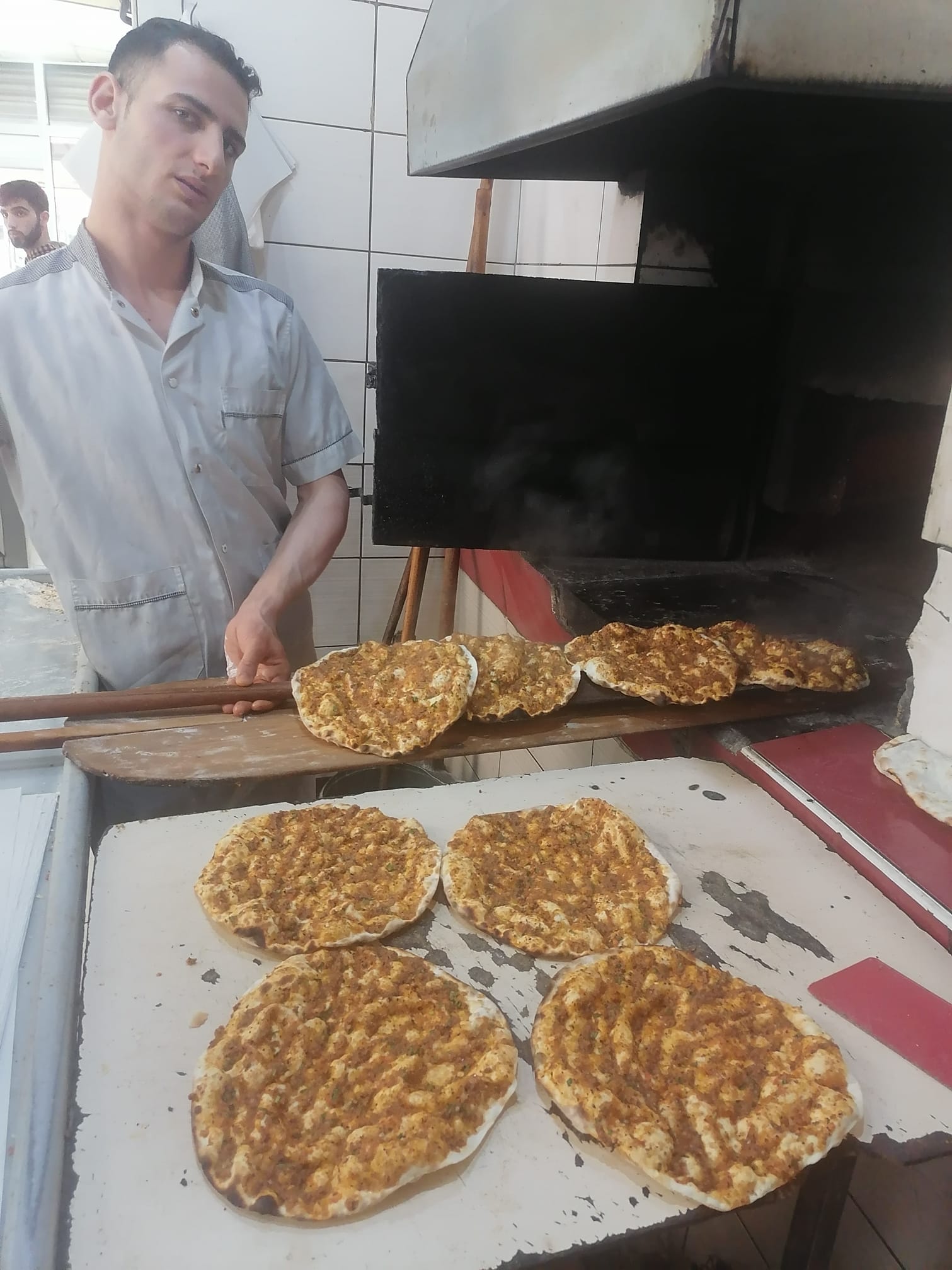 Kadir Lahmacun Pide Döner Salonu Yenişehir de Lahmacun Pide